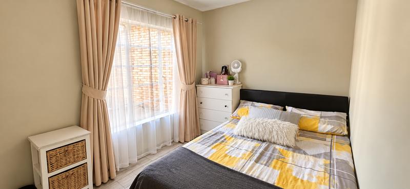 2 Bedroom Property for Sale in Amberfield Gauteng
