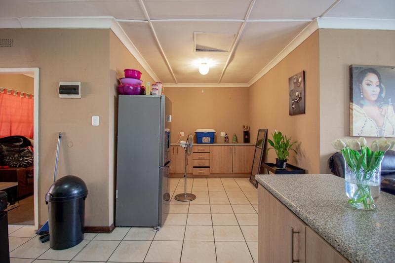 To Let 2 Bedroom Property for Rent in Eastleigh Gauteng