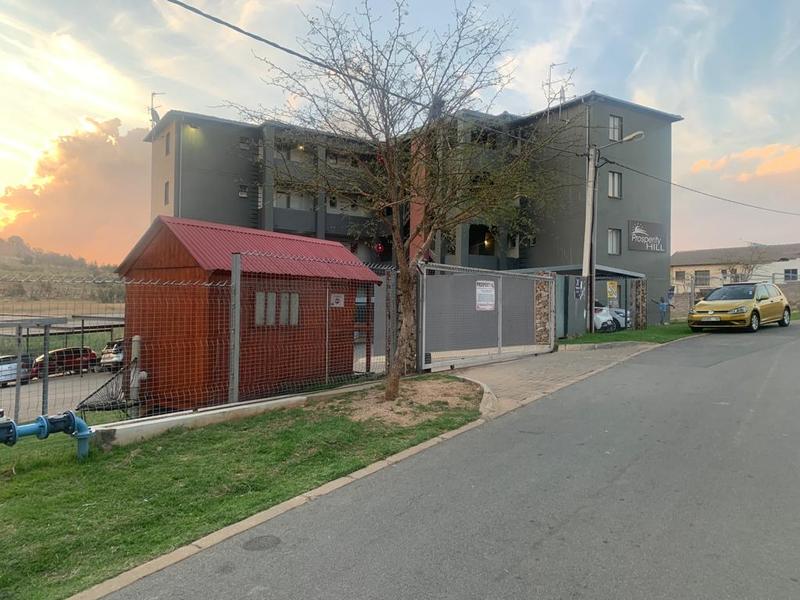 To Let 2 Bedroom Property for Rent in Fleurhof Gauteng