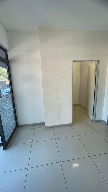 To Let Commercial Property for Rent in Wierda Park Gauteng