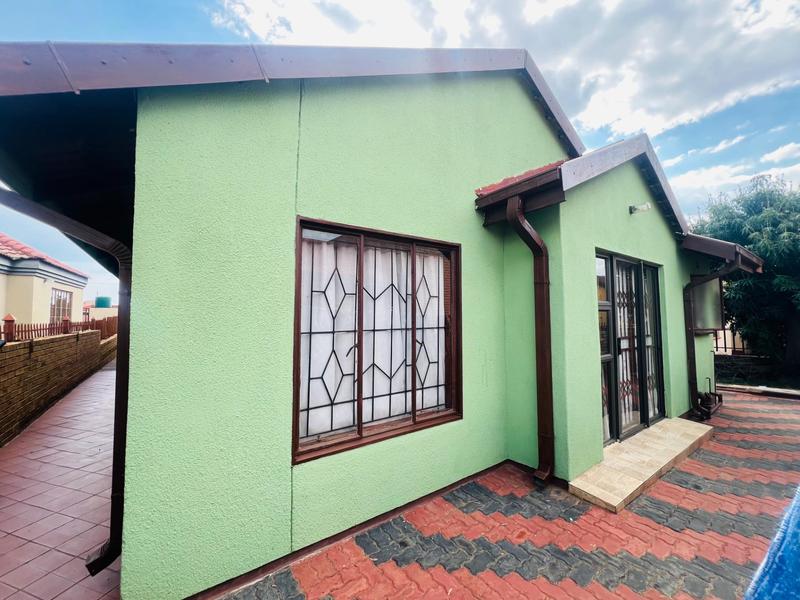 3 Bedroom Property for Sale in Mabopane Unit X Gauteng