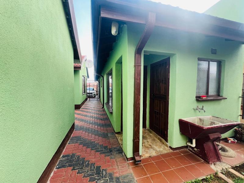 3 Bedroom Property for Sale in Mabopane Unit X Gauteng
