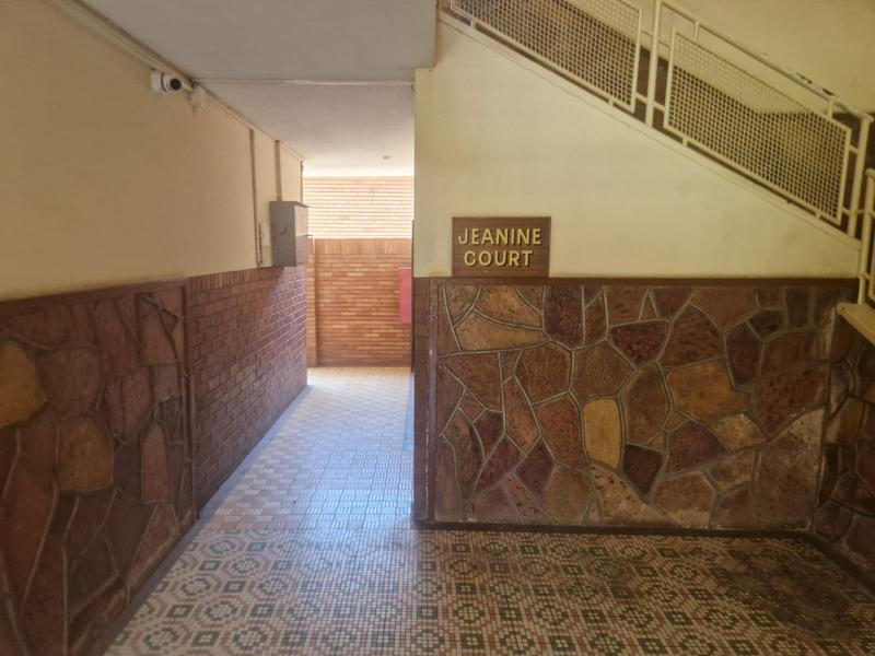 1 Bedroom Property for Sale in Florida Gauteng