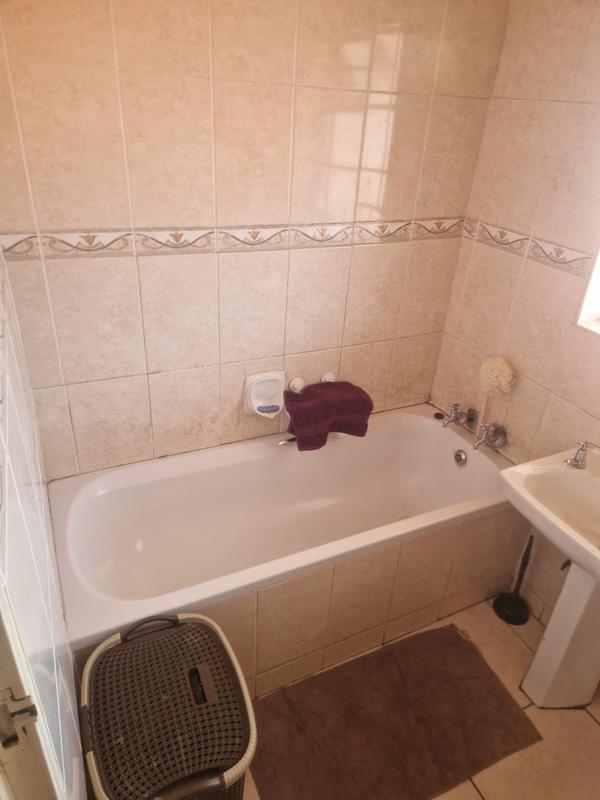 1 Bedroom Property for Sale in Florida Gauteng