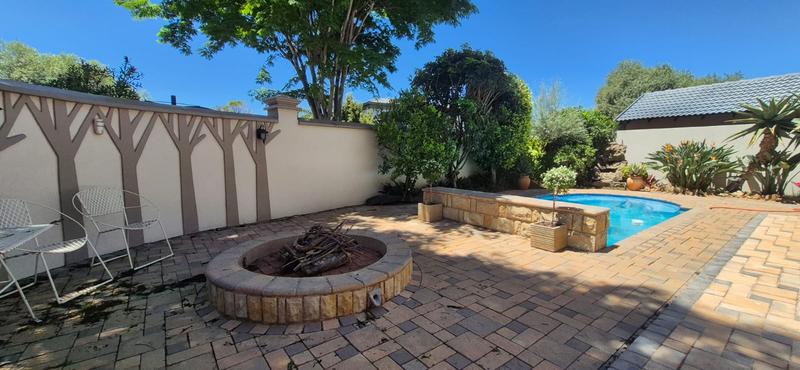 3 Bedroom Property for Sale in Midfield Estate Gauteng