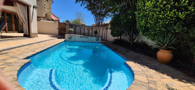 3 Bedroom Property for Sale in Midfield Estate Gauteng