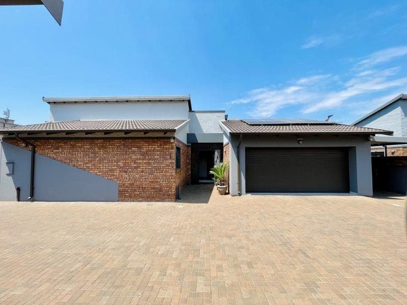 3 Bedroom Property for Sale in Brackenhurst Gauteng