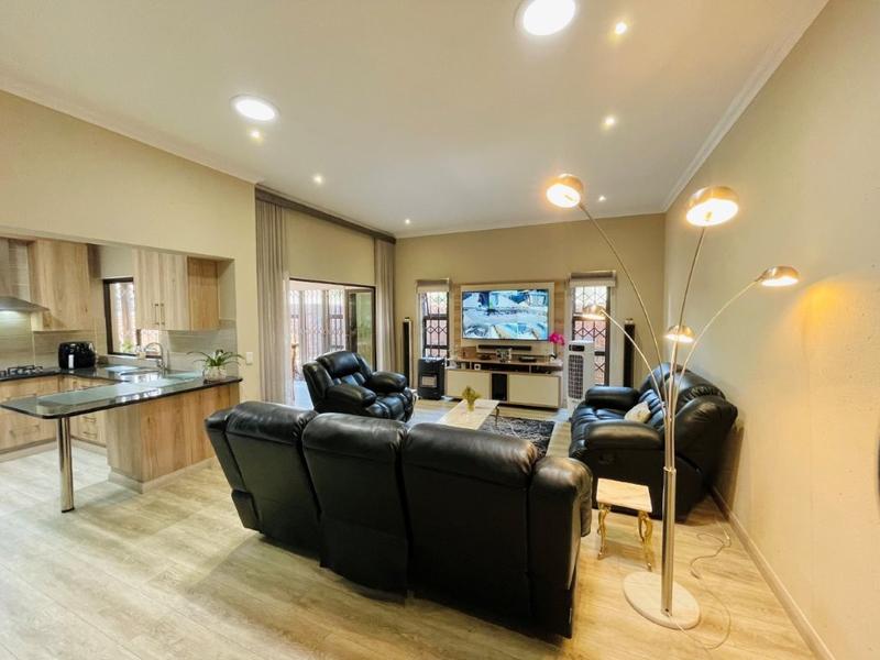 3 Bedroom Property for Sale in Brackenhurst Gauteng