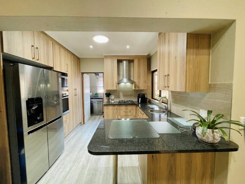 3 Bedroom Property for Sale in Brackenhurst Gauteng