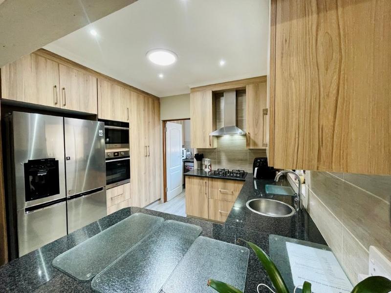 3 Bedroom Property for Sale in Brackenhurst Gauteng