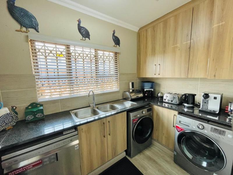 3 Bedroom Property for Sale in Brackenhurst Gauteng