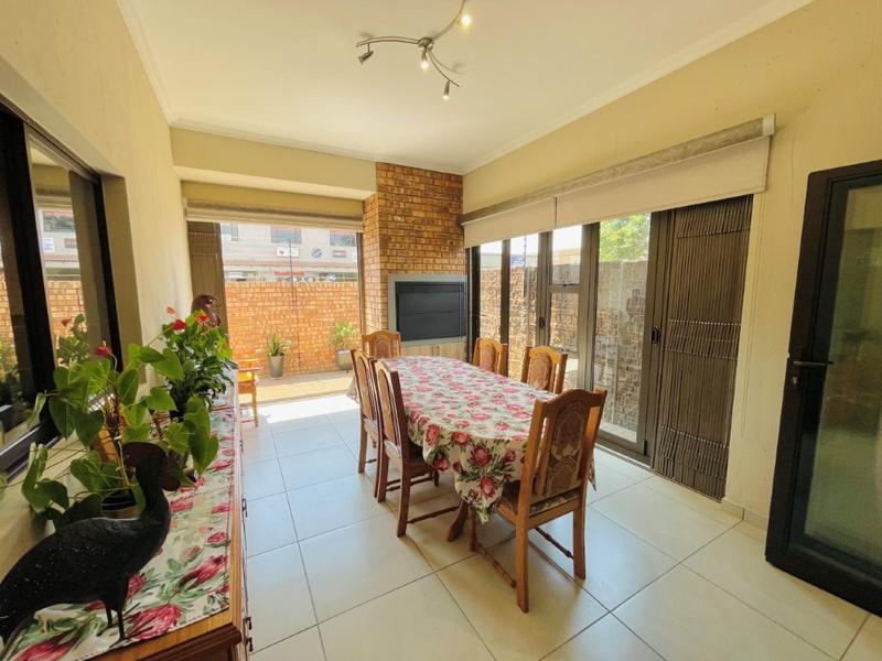 3 Bedroom Property for Sale in Brackenhurst Gauteng