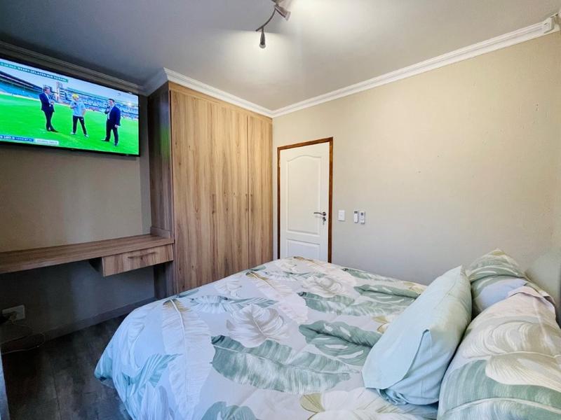 3 Bedroom Property for Sale in Brackenhurst Gauteng