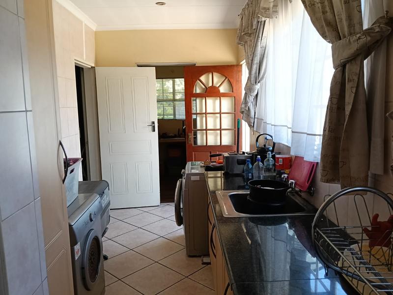 2 Bedroom Property for Sale in Verwoerdpark Gauteng