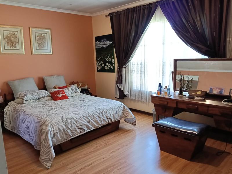 2 Bedroom Property for Sale in Verwoerdpark Gauteng