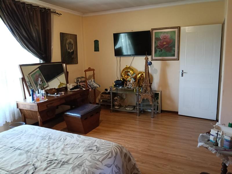 2 Bedroom Property for Sale in Verwoerdpark Gauteng