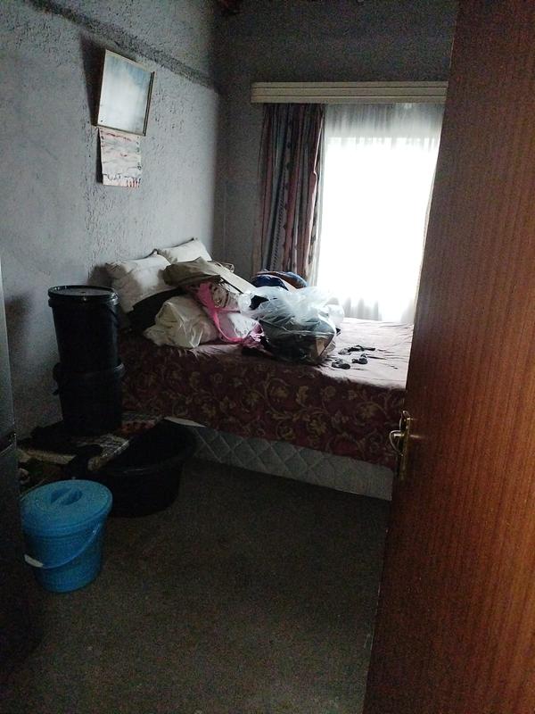 5 Bedroom Property for Sale in Daveyton Gauteng
