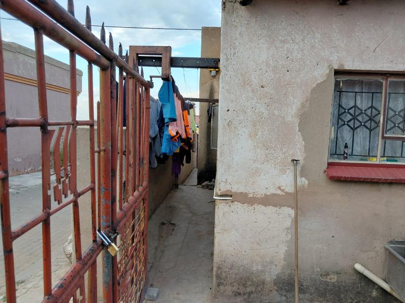 7 Bedroom Property for Sale in Esselenpark Gauteng