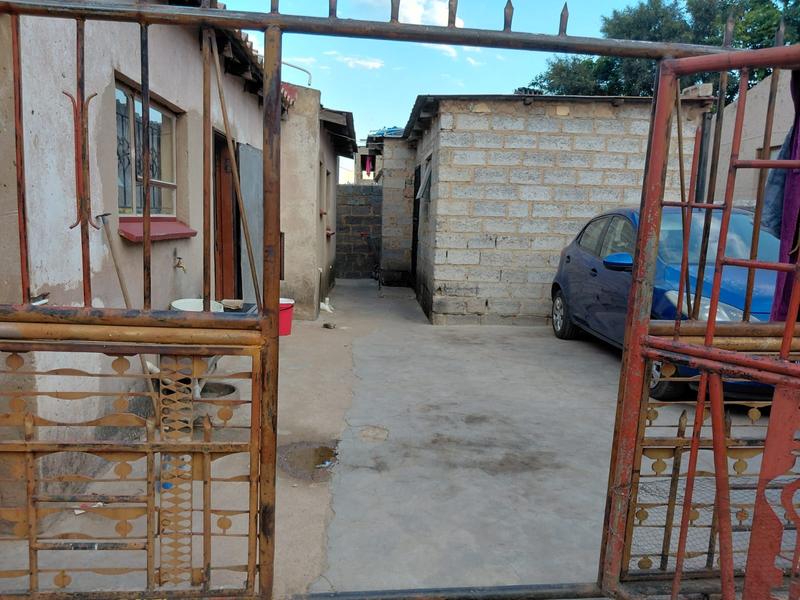 7 Bedroom Property for Sale in Esselenpark Gauteng