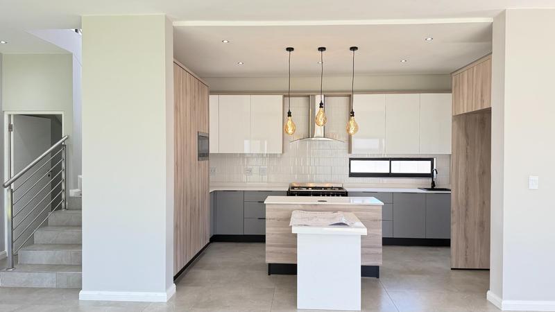 4 Bedroom Property for Sale in Fountainbrook Estate Gauteng