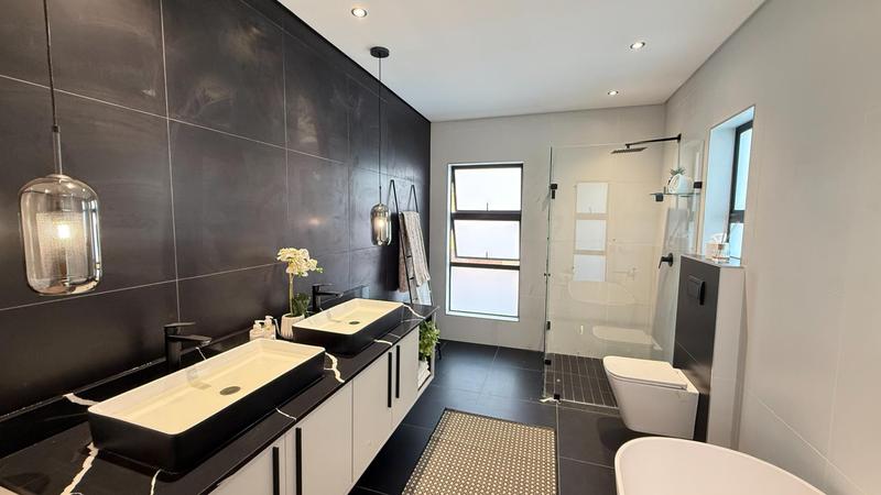 4 Bedroom Property for Sale in Fountainbrook Estate Gauteng