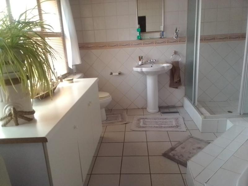 To Let 3 Bedroom Property for Rent in Tulisa Park Gauteng