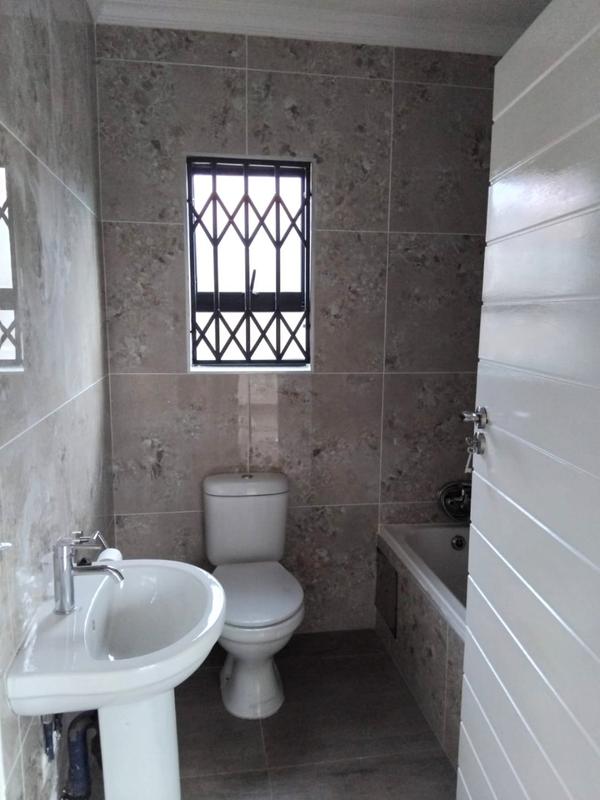 To Let 3 Bedroom Property for Rent in Protea Glen Gauteng