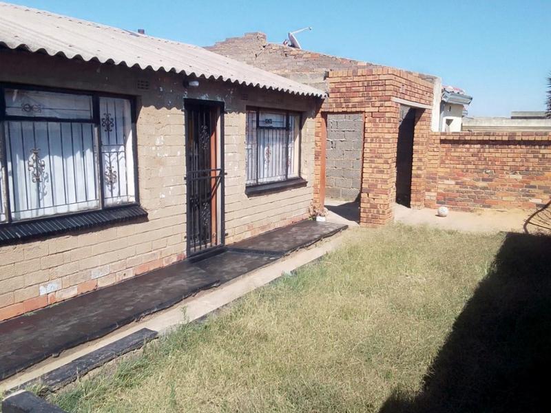 2 Bedroom Property for Sale in Jabulani Gauteng