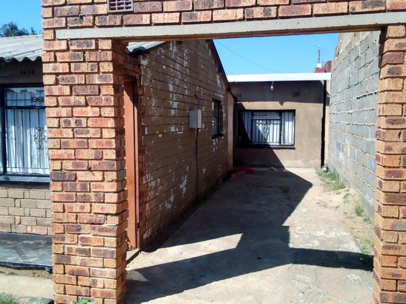 2 Bedroom Property for Sale in Jabulani Gauteng
