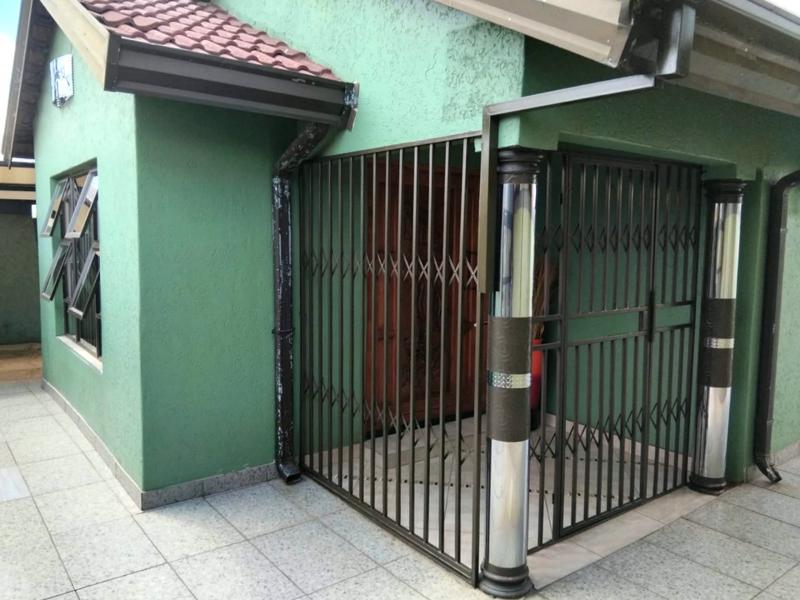 3 Bedroom Property for Sale in Protea Glen Gauteng