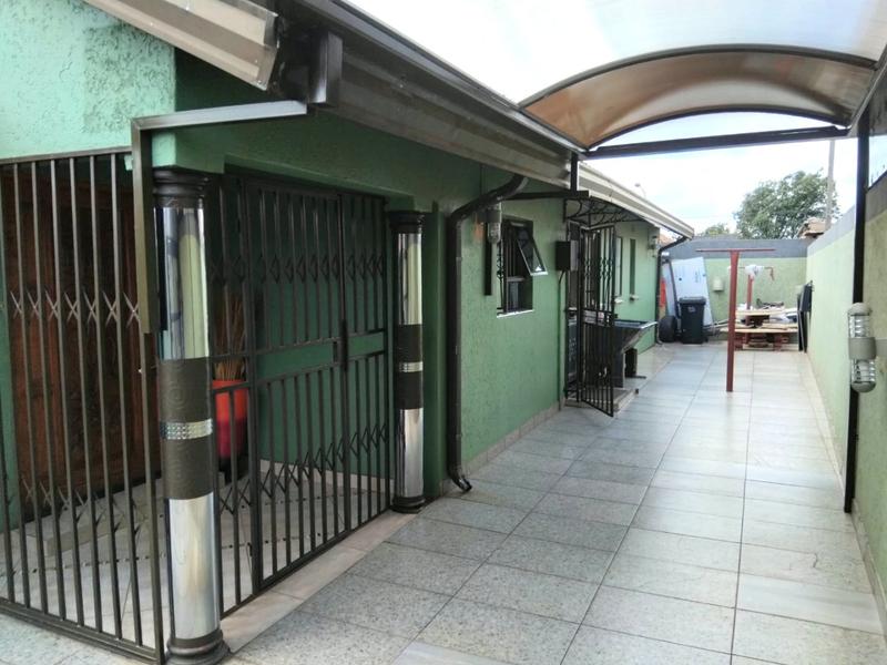 3 Bedroom Property for Sale in Protea Glen Gauteng