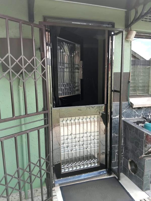 3 Bedroom Property for Sale in Protea Glen Gauteng