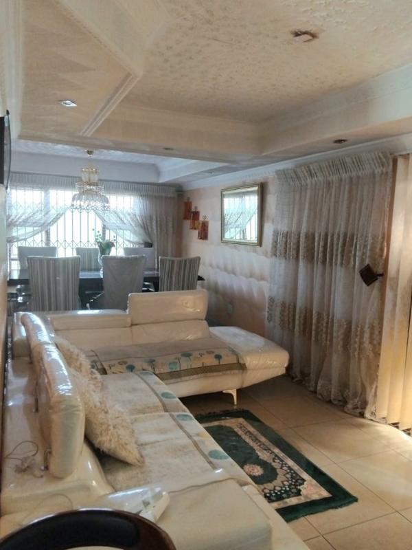 3 Bedroom Property for Sale in Protea Glen Gauteng