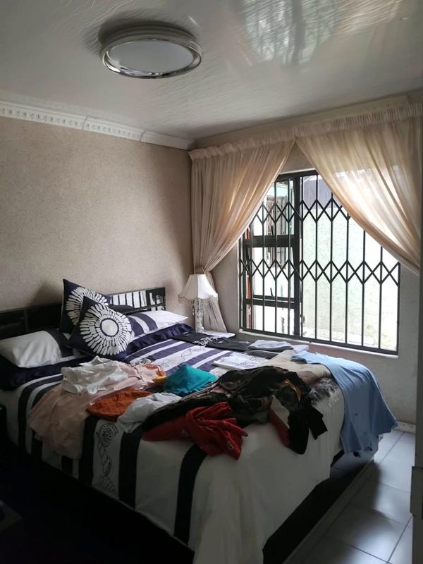 3 Bedroom Property for Sale in Protea Glen Gauteng