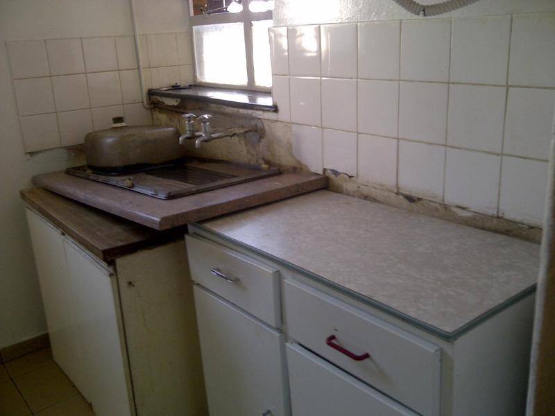 To Let 1 Bedroom Property for Rent in Sunnyside Gauteng
