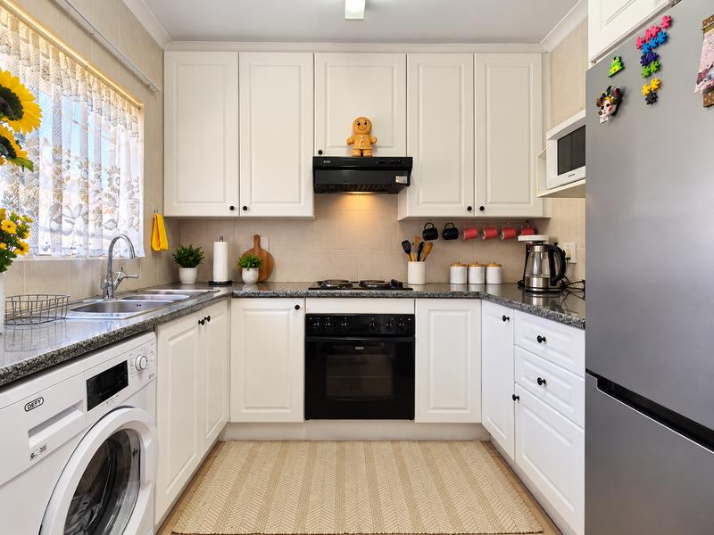 2 Bedroom Property for Sale in Magalieskruin Gauteng