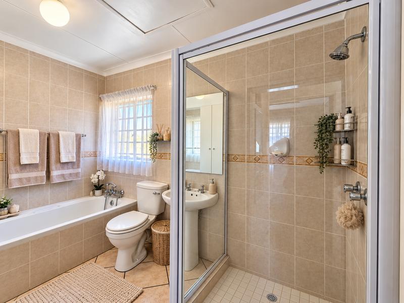2 Bedroom Property for Sale in Magalieskruin Gauteng