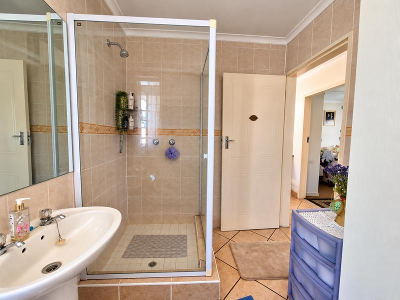 2 Bedroom Property for Sale in Magalieskruin Gauteng