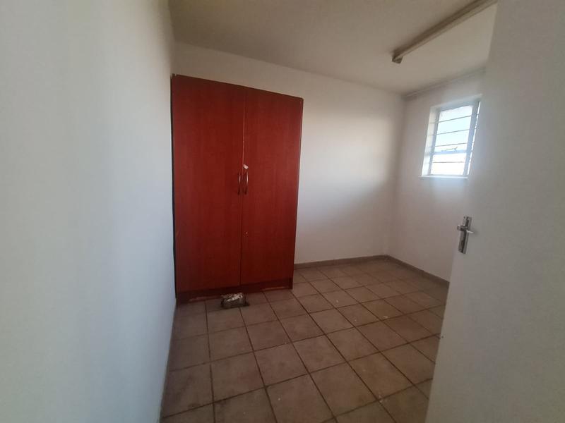 To Let 2 Bedroom Property for Rent in Laudium Gauteng