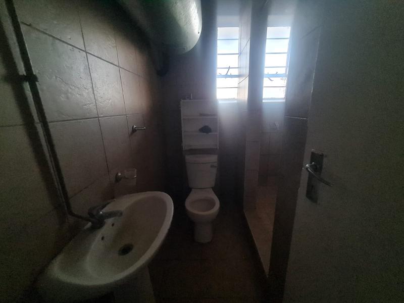 To Let 2 Bedroom Property for Rent in Laudium Gauteng