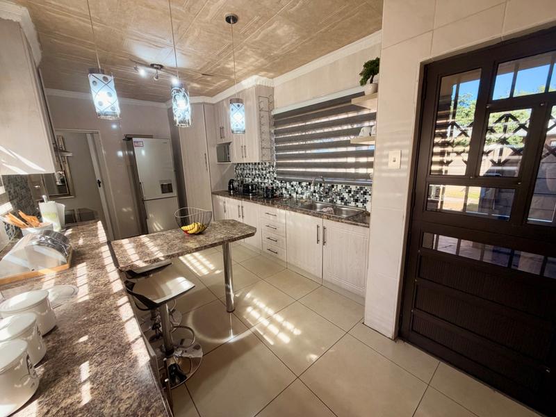4 Bedroom Property for Sale in Vanderbijlpark CE 4 Gauteng
