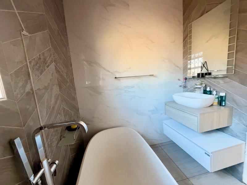 4 Bedroom Property for Sale in Vanderbijlpark CE 4 Gauteng