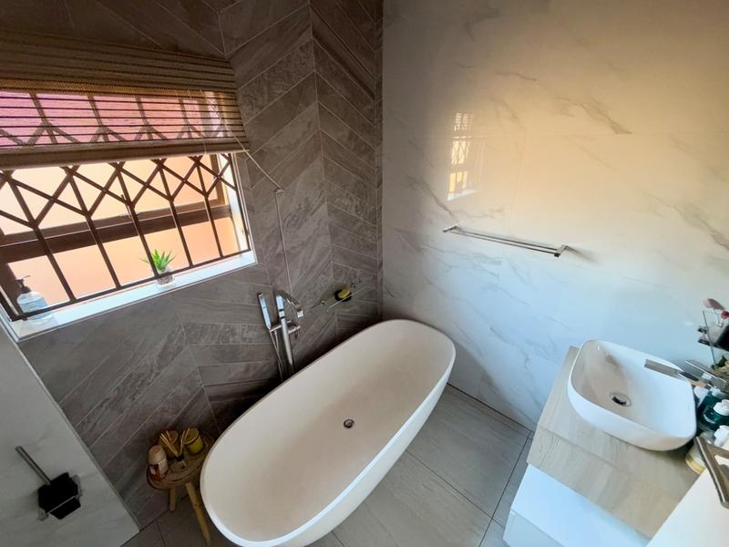 4 Bedroom Property for Sale in Vanderbijlpark CE 4 Gauteng