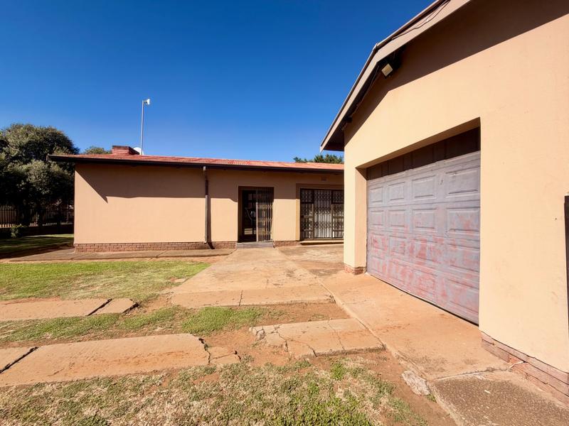 4 Bedroom Property for Sale in Vanderbijlpark CE 4 Gauteng