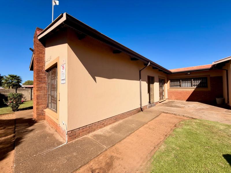 4 Bedroom Property for Sale in Vanderbijlpark CE 4 Gauteng