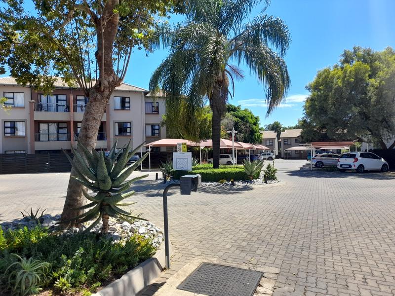 2 Bedroom Property for Sale in North Riding Gauteng