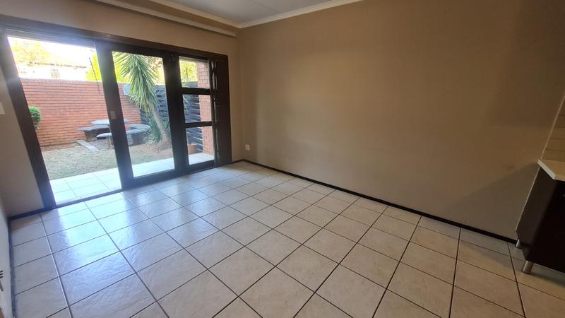 2 Bedroom Property for Sale in North Riding Gauteng