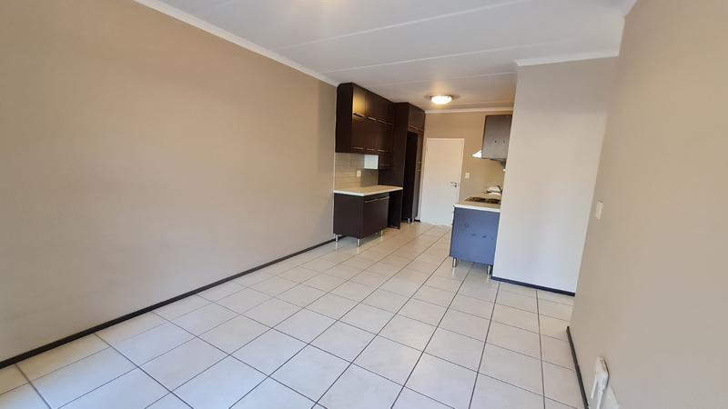 2 Bedroom Property for Sale in North Riding Gauteng
