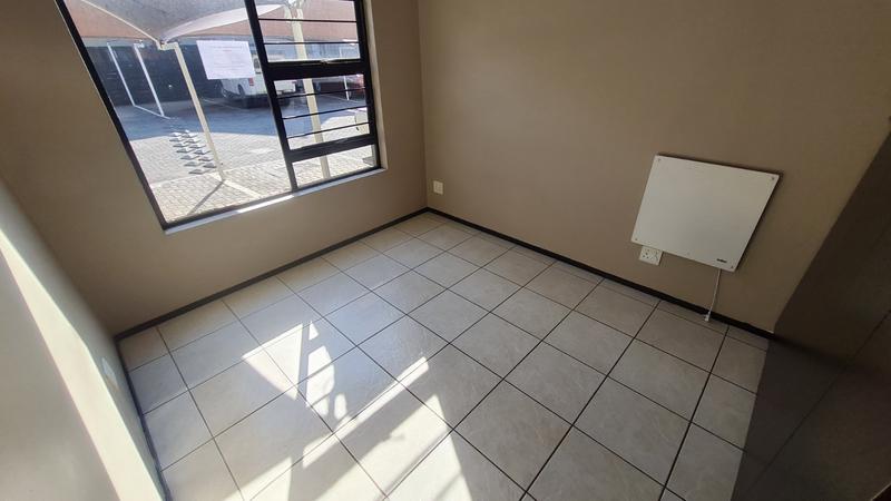 2 Bedroom Property for Sale in North Riding Gauteng