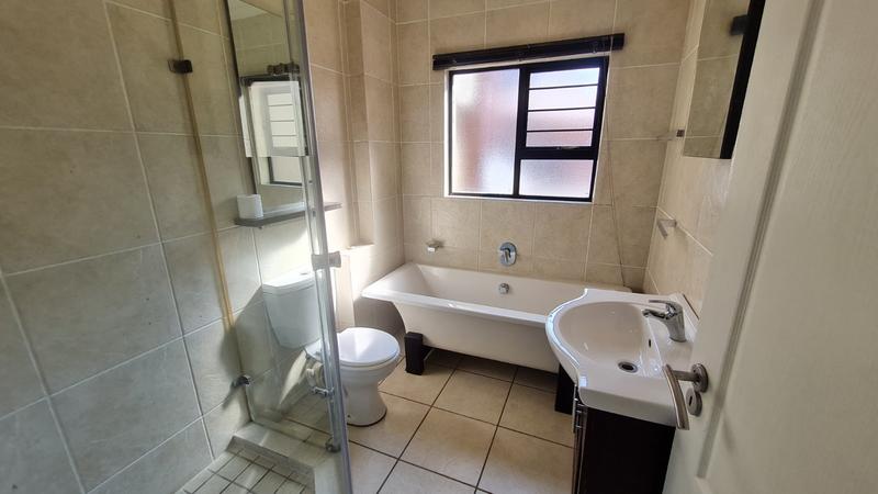 2 Bedroom Property for Sale in North Riding Gauteng